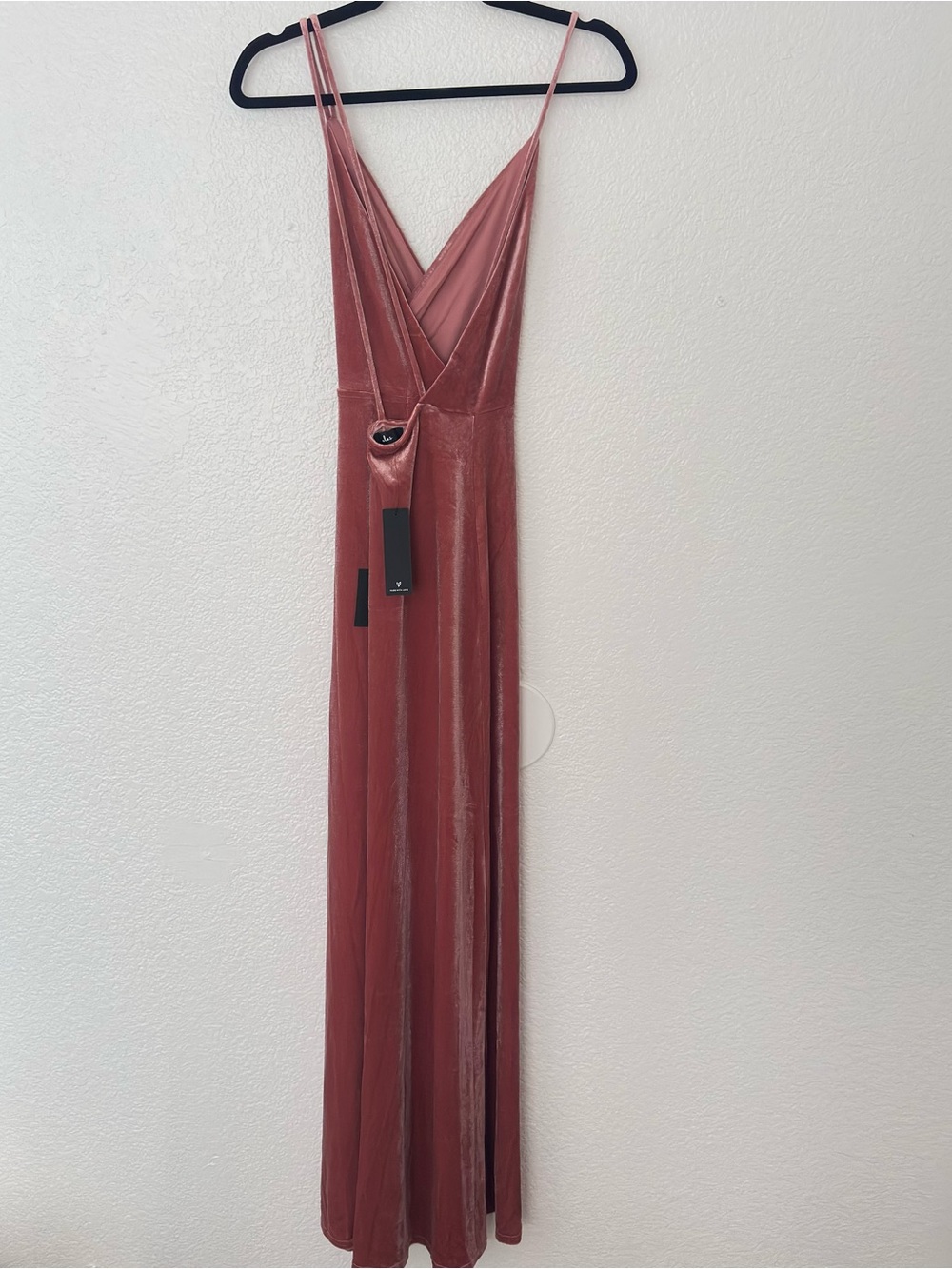 NEW NWT Lulus Mauve Velvet Faux-Wrap Maxi Dress Size Large - Picture 4 of 6